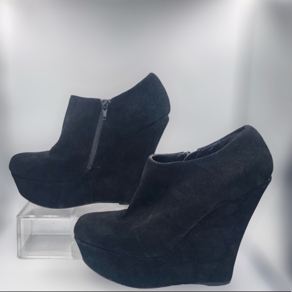 Steve Madden Black Suede Leather Wedge Size 8.5 M - Picture 2 of 16
